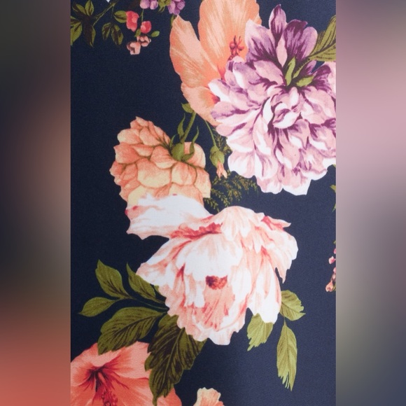 Eliza J
Floral Print Scuba Sheath Dress - Picture 16 of 16